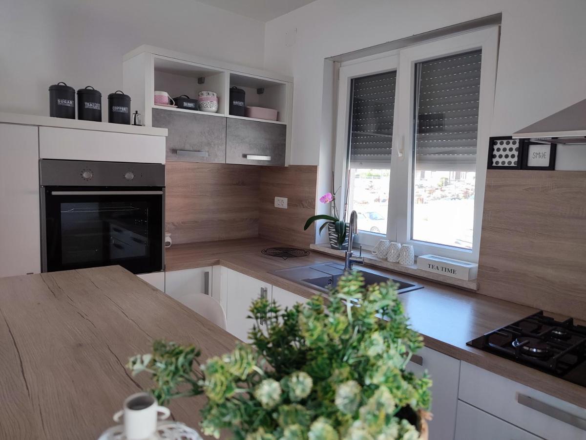 Nina Lägenhet Pula Exteriör bild